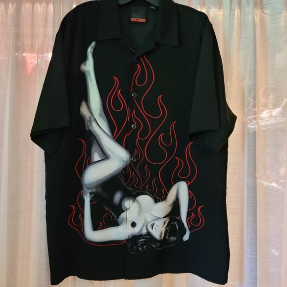 C-TWO Lady of Flames button down shirt - Picture 1 of 5